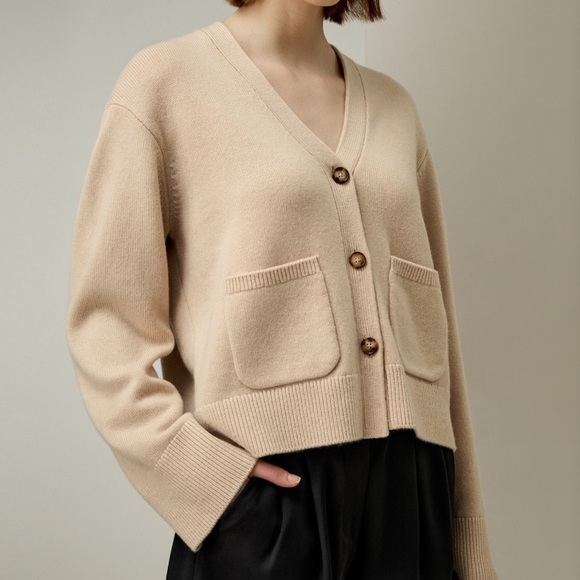 lilysilk Sweaters - NWT lilysilk Cropped Wool-Cashmere Blend Cardigan